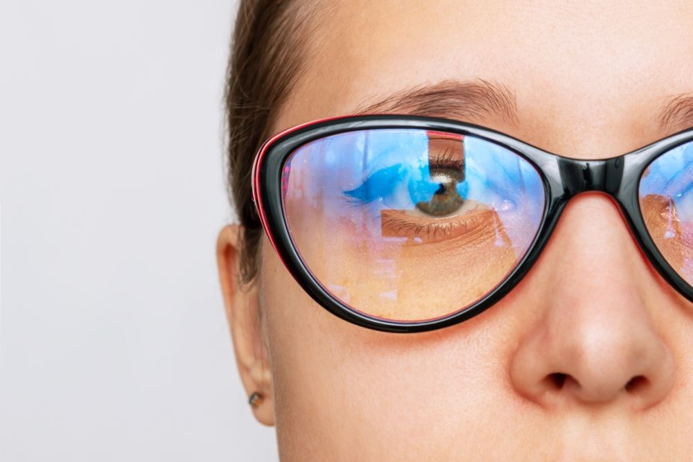 Girl Wears eyeglasses